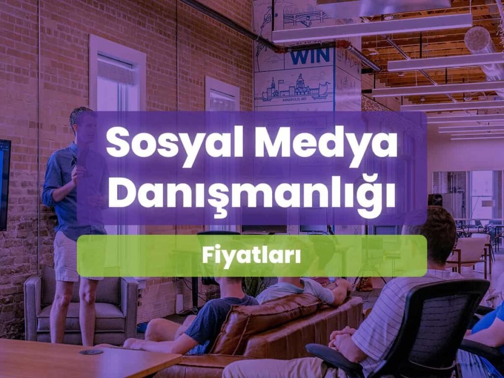 "Sosyal Medya Danışmanlığı Fiyatları" başlıklı bir görselde, bir sunum sırasında toplantıya katılan kişiler dikkatle izliyor.